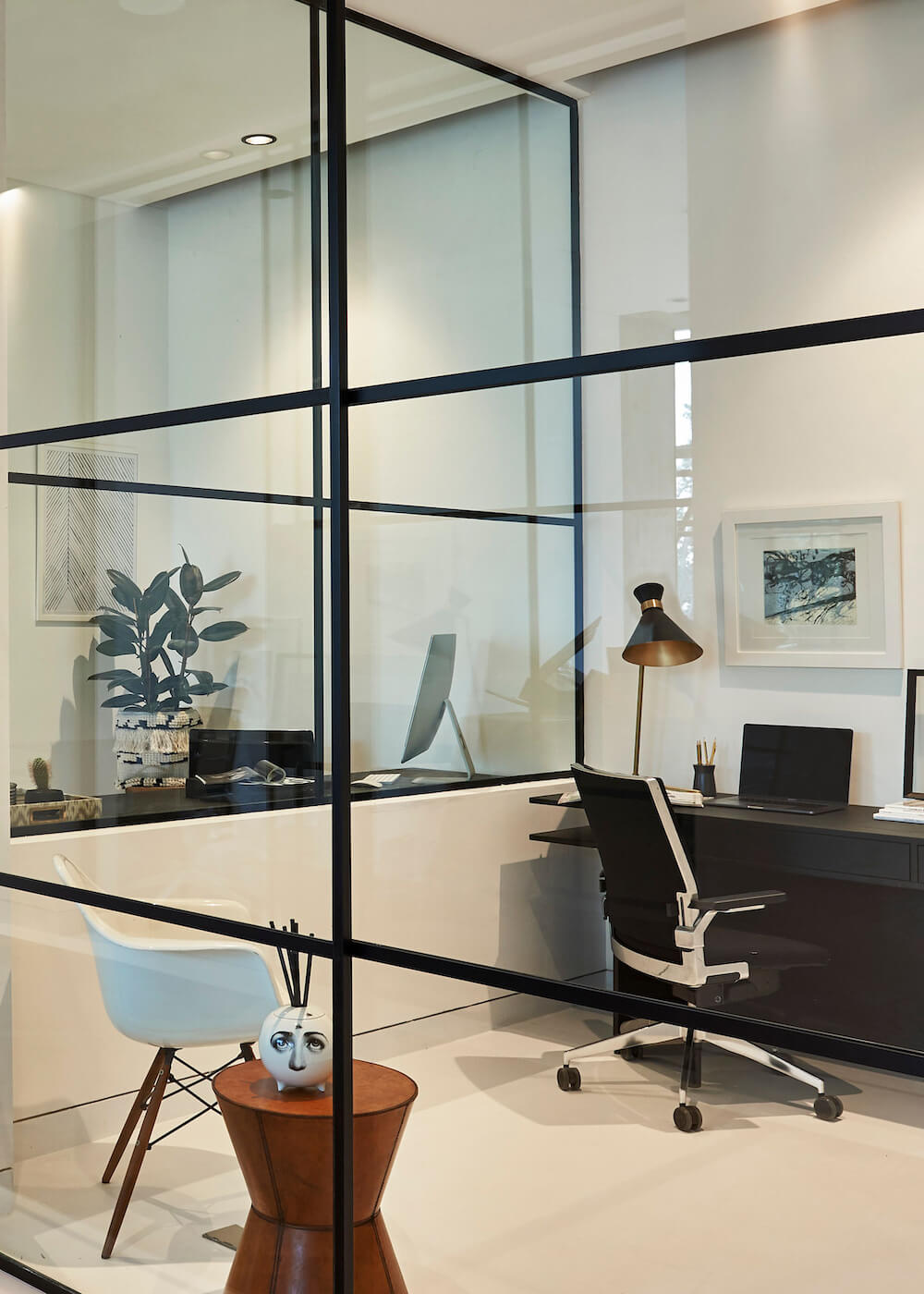 Why Are Entrepreneurs Choosing Premium Workspaces over Home Offices?